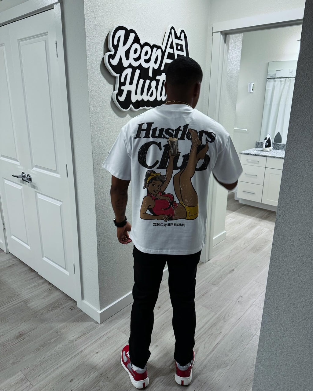 Oversized Hustlers Club T